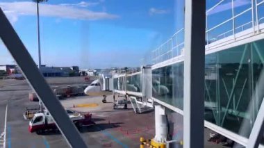 Havaalanındaki yolcular