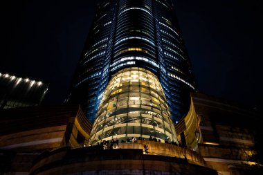 Londra şehrinin gece manzarası