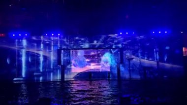 Barselona şehrinin gece manzarası