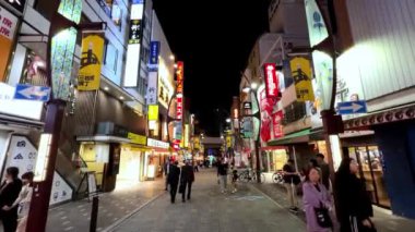 Tokyo 'daki sokak manzarası.