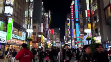 Seul 'deki alışveriş merkezindekiler.