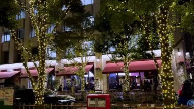 Barselona şehrinin gece manzarası