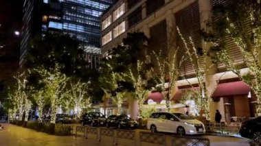 Barselona şehrinin gece manzarası