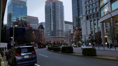 Şehrin modern binası