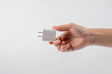 El ve USB kablo adaptörü, USB tip A C evrensel dolgu kablosu, cep telefonu aksesuarı beyaz arka planda izole edildi.