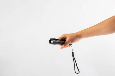 Beyaz bir arkaplanda el feneri bulunan elektrik LED feneri