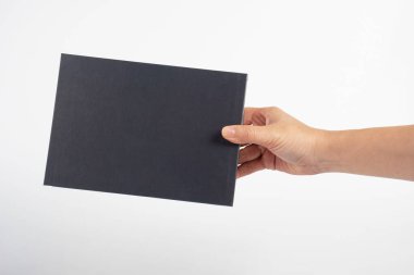 Beyaz arkaplan üzerindeki boş kitap kapağı.