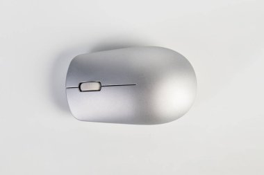 Bilgisayar fare beyaz arka plan üzerinde kablosuz.