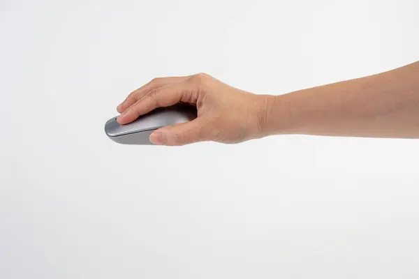 Beyaz arkaplanda el ve bilgisayar faresi kablosuz.