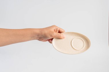 Beyaz arka planda beyaz oval plaka