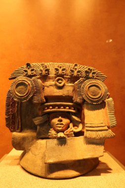 Antropoloji Ulusal Müzesi 'nde heykel / çömlek, Mexico City