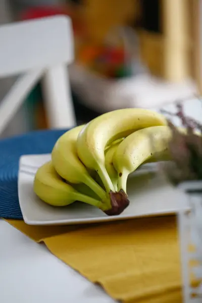 Plátanos Verdes Inmaduros Cocina —  Fotos de Stock