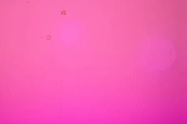 Yağ ve su karışmaz, pembe.