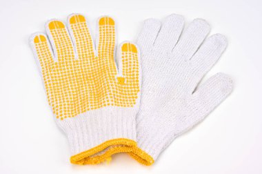 Beyaz arka planda kayma önleyici eldivenler 03
