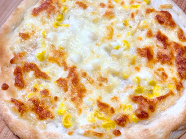 Tahtalı pizza.