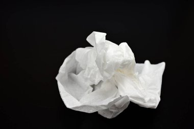 Siyah arka planda yuvarlanmış doku 01