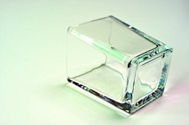 Boş saydam bir cam 01 'in fotoğrafını çekmek