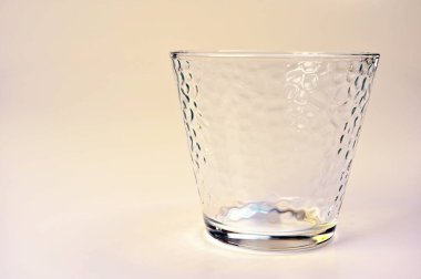 Boş şeffaf bir cam 05 'in fotoğrafını çekiyorum.