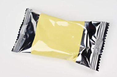 Renkli kurdele 01 ile paket