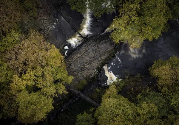 Drohnenaufnahme Der Hufeisenfälle Sgwd Bedol Bei Sgwd Ddwli Fluss Neath lizenzfreie Stockbilder