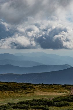 Dağların güzel manzarası