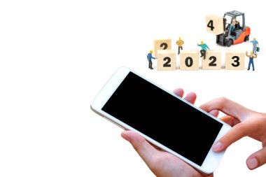 beyaz arkaplanda izole edilmiş akıllı telefon ya da cep telefonuna dokun.