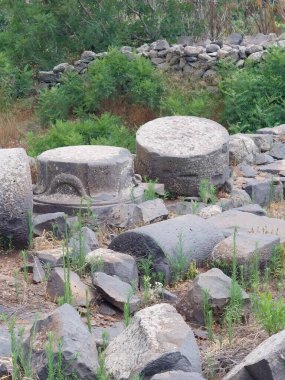 Parktaki taş merdiven.