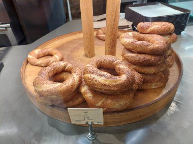 fresh buns of simit saray from the dough
