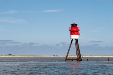 Doğu Frizya adası Borkum, Aşağı Saksonya, Almanya yakınlarındaki Fischerbalje 'li De Randsel gelgit düzlüğünde hafif ayaklanma