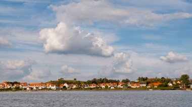 Dyreborg kasabasının kıyı şeridi boyunca Faaborg-Midtfyn, Funen, Güney Danimarka