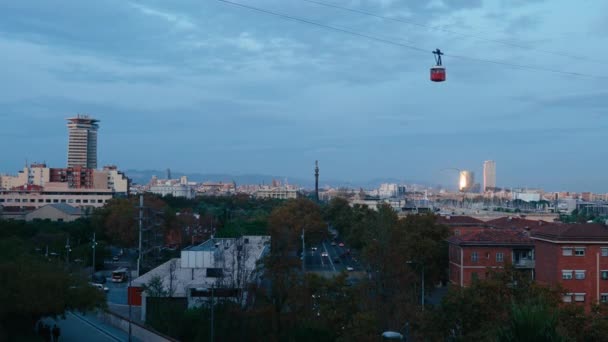 Cable Car Cabin Moving Ropeway Backdrop City Sunset Red Gondola — Stockvideo