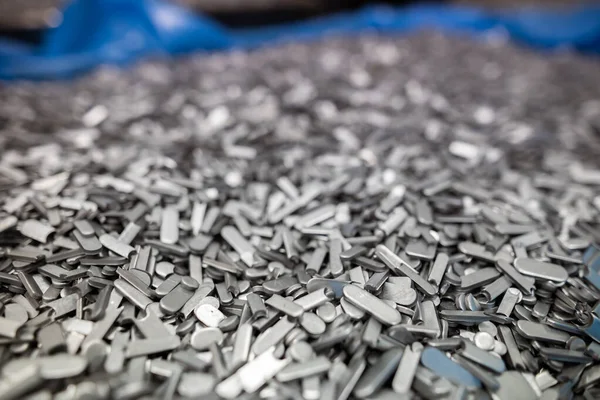 Metal Delici Atıklar Yuvarlak Oval Kesikler Teknolojik Atıklar Bir Çarşafın — Stok fotoğraf