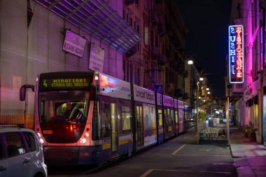 Torino, İtalya - 9 Kasım 2021: Tramvay hattı 4 