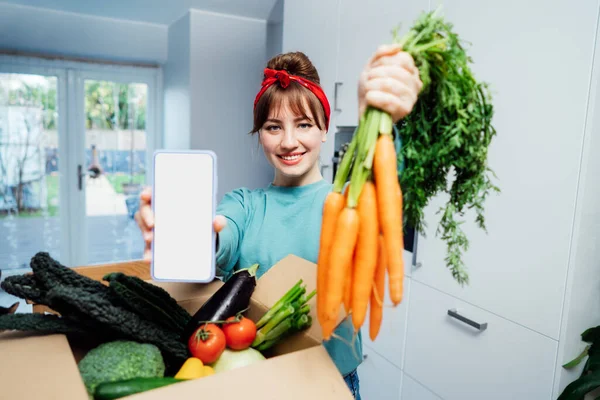 Online Home Food Delivery Woman Holding Phone Blank Screen Bunch — Stock Photo, Image