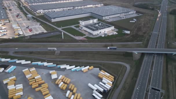 Polen Wroclaw Oktober 2022 Riesiges Logistikzentrum Der Nähe Der Autobahn — Stockvideo