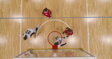 Kadınlar basketbol şampiyonası, antrenman maçı, iki basketbol takımının karşılaşması, aktif oyun, kadın gücü, yükseklikten görüş..
