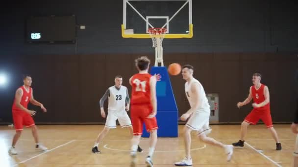 Международный Баскетбольный Матч Противостояние Двух Команд Спортивный Образ Жизни Активная — стоковое видео