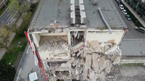Pemandangan Udara Penghancuran Bangunan Daerah Pemukiman Pembongkaran Reruntuhan Dengan Bantuan — Stok Video