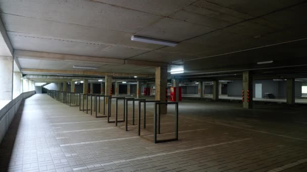 Dekoration Statisk Bakgrund Underjordisk Parkering Parkering Kontorsbyggnad Med Betongväggar Mall — Stockvideo