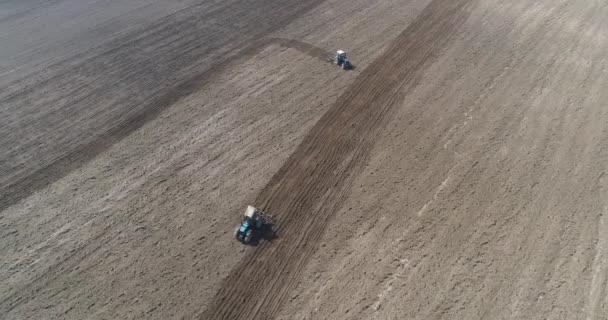 Venkov Zemědělství Obilí Setí Zemědělské Traktory Pluh Země Oblasti Pohled — Stock video