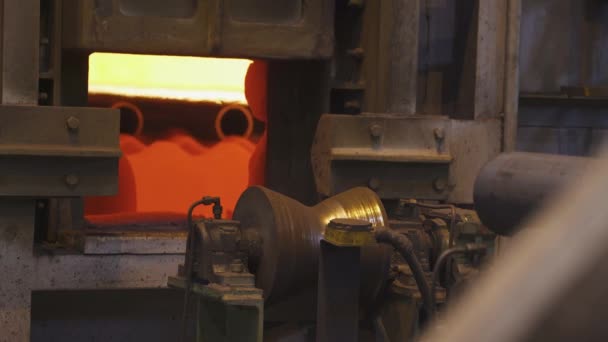 Młyn Stalowy Produkcja Rur Stalowych Transport Rur Pieca Przemysł Ciężki — Wideo stockowe