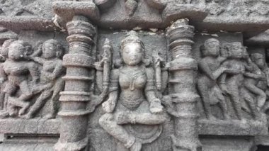 Ambreshwar Shiv Mandir, Ambernath, Maharashtra, Hindistan 'da oymalar 