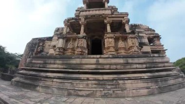 Sasbahut Tapınağı, Gwalior, Madhya Pradesh