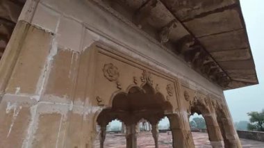 Bharatpur Müzesi, Rajasthan Hindistan 'daki Mimari Sütunlar ve Taş Sütunlar