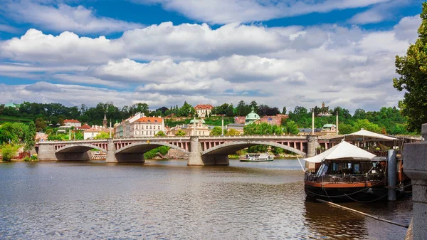 Praga Rzeka Wełtawa Manes Bridge — Zdjęcie stockowe