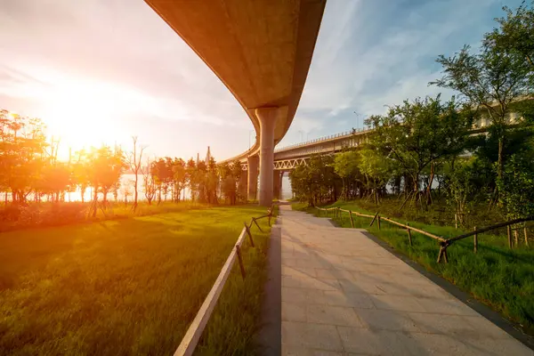 Şehrin modern mimarisi