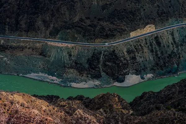 Dağların güzel manzarası