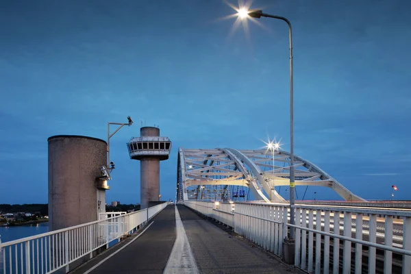 Бриеннордський Міст Роттердамі Нідерланди Під Час Сутінок — стокове фото