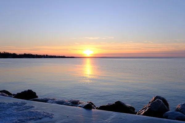 Zimní Slunce Nad Jezerem — Stock fotografie
