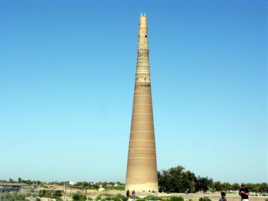 Kunya-Urgench Türkmenistan 'ın Dashoguz velayat bölgesinde yer almaktadır.